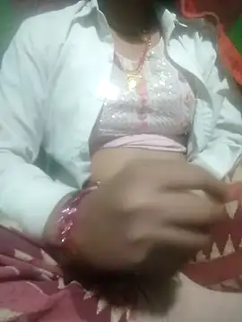Snapshot of Neetujk chatting on 01-17-26, 04:32 Neetujk online show from 01-17-26, 04:32