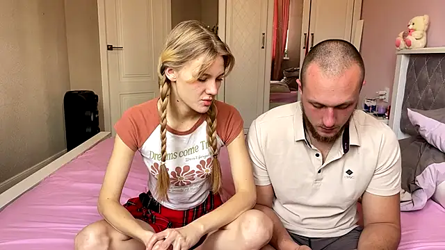 Daisy Couple online show from 12-14-25, 09:15