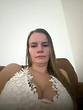 Cutebrowneyes  online show from 12-15-25, 11:20