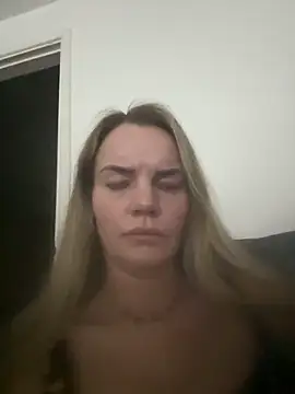 Cutebrowneyes  online show from 03-31-26, 09:06