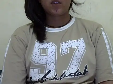Anika Singh online show from 06-12-26, 10:02