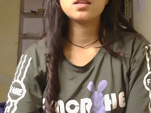 Snapshot of Anika_Singh chatting on 02-01-26, 03:54 Anika Singh online show from 02-01-26, 03:54