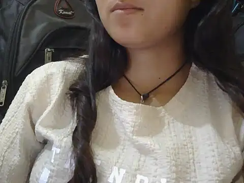 Snapshot of Anika_Singh chatting on 02-11-26, 03:34 Anika Singh online show from 02-11-26, 03:34