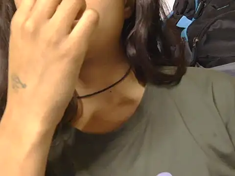 Snapshot of Anika_Singh chatting on 02-12-26, 04:18 Anika Singh online show from 02-12-26, 04:18