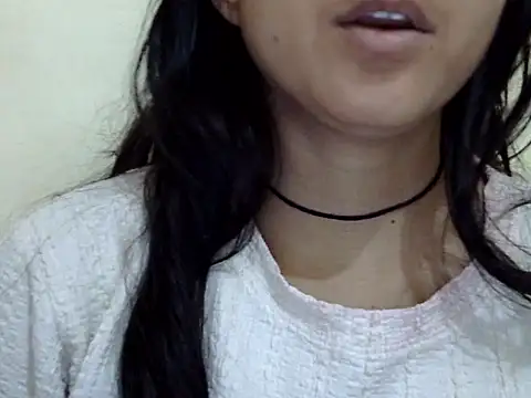 Snapshot of Anika_Singh chatting on 03-04-26, 05:26 Anika Singh online show from 03-04-26, 05:26