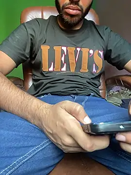 hotyyyyjonny online show from 06-03-26, 04:02