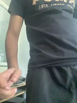 hotyyyyjonny online show from 05-14-26, 04:42