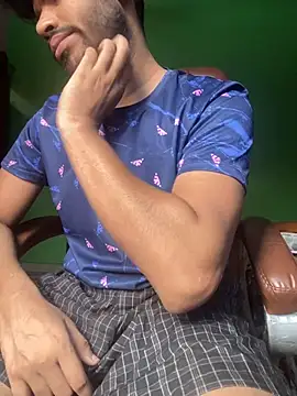 hotyyyyjonny online show from 06-18-26, 02:21