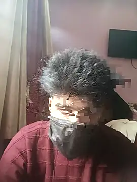 hotyyyyjonny online show from 12-18-25, 11:25