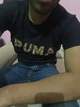 hotyyyyjonny online show from 05-08-26, 02:04