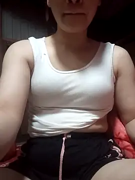 Snapshot of LynkLyy2k chatting on 11-18-25, 12:37 LynkLyy2k online show from 11-18-25, 12:37