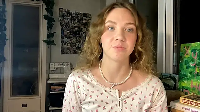 Snapshot of KiaNitchman chatting on 11-15-25, 05:06 KiaNitchman online show from 11-15-25, 05:06