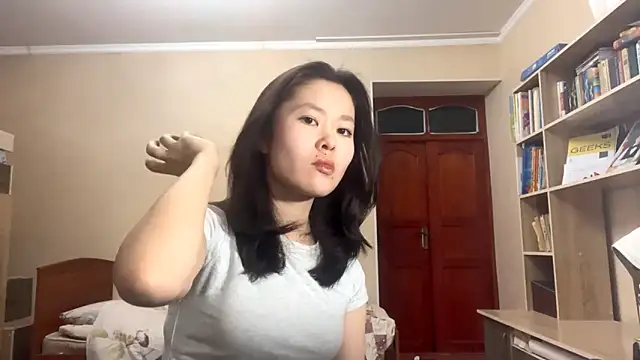 HuldaKye online show from 01-15-26, 02:31