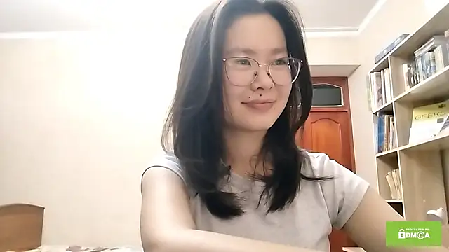 HuldaKye online show from 12-19-25, 12:07