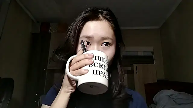 HuldaKye online show from 11-22-25, 01:21