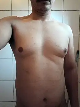 Snapshot of Moreno3416 chatting on 11-14-25, 12:20 Moreno3416 online show from 11-14-25, 12:20