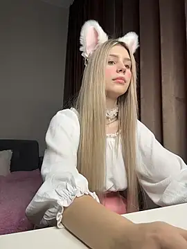 Olivia1Taylor1 online show from 11-14-25, 07:23