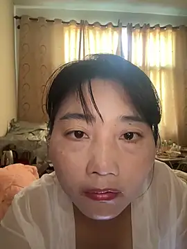 Nuomi6 online show from 11-18-25, 07:11