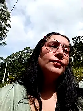 Snapshot of SaloGray8 chatting on 02-09-26, 03:43 SaloGray8 online show from 02-09-26, 03:43