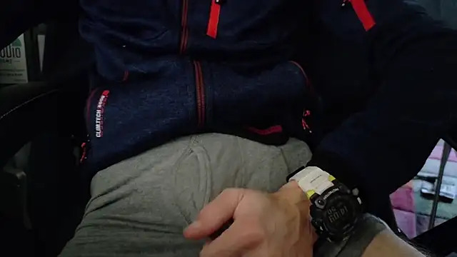 Chrisatmiami online show from 02-12-26, 01:11