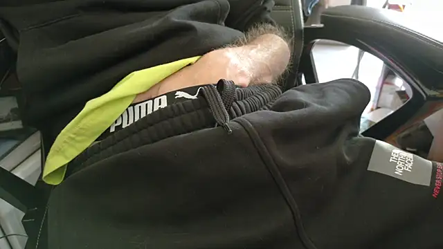 Chrisatmiami online show from 04-18-26, 03:14