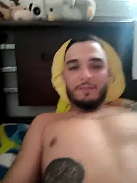 Snapshot of mohamedkarimm chatting on 12-20-25, 01:36 mohamedkarimm online show from 12-20-25, 01:36