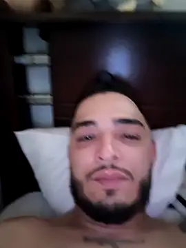 Snapshot of mohamedkarimm chatting on 11-20-25, 01:56 mohamedkarimm online show from 11-20-25, 01:56