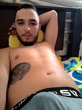 Snapshot of mohamedkarimm chatting on 12-15-25, 02:23 mohamedkarimm online show from 12-15-25, 02:23