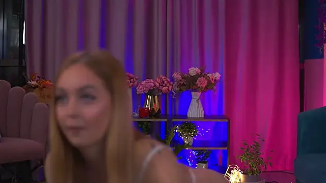 Snapshot of ElyssawetXX chatting on 11-19-25, 07:14 ElyssawetXX online show from 11-19-25, 07:14