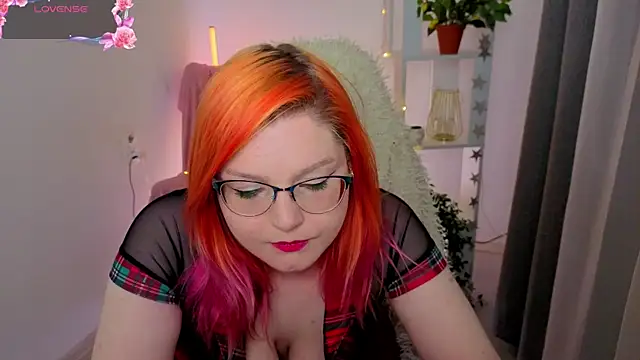 Snapshot of RacieBroom chatting on 05-14-26, 10:07 RacieBroom online show from 05-14-26, 10:07