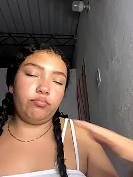 Snapshot of PetiteKattia chatting on 01-16-26, 04:38 PetiteKattia online show from 01-16-26, 04:38