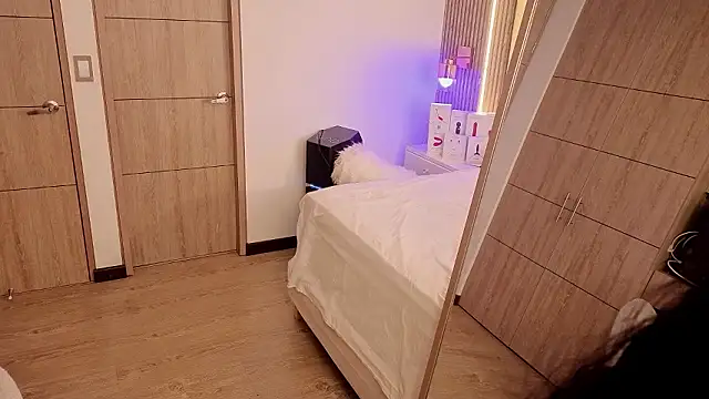 Iamnyxy online show from 02-08-26, 05:21