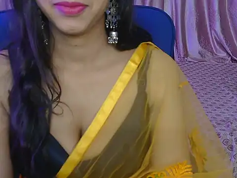 shivani-kumari21 online show from 11-18-25, 03:37