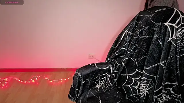 Melody Ghot online show from 04-13-26, 04:00