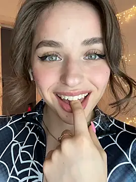 yoyogirlx online show from 02-28-26, 01:22