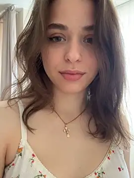 yoyogirlx online show from 06-19-26, 03:45