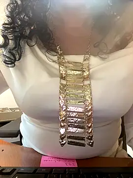 Deessenympho online show from 12-15-25, 02:01