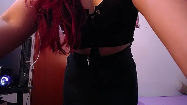 Snapshot of antonella_emma chatting on 01-14-26, 04:27 antonella emma online show from 01-14-26, 04:27