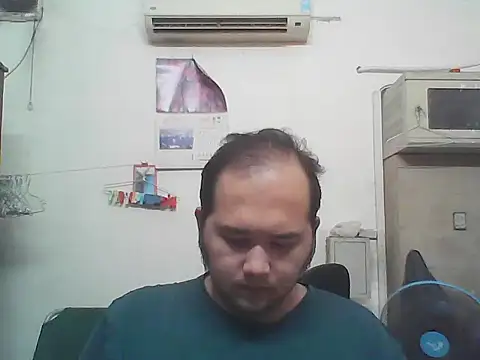 Snapshot of linhlinhthan chatting on 11-16-25, 03:39 linhlinhthan online show from 11-16-25, 03:39
