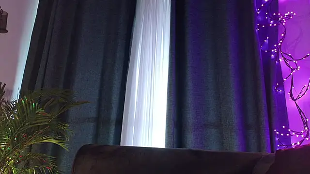 Snapshot of grayce__blossoms chatting on 01-13-26, 10:24 grayce blossoms online show from 01-13-26, 10:24