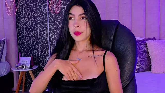IrisDeLaVega  online show from 05-07-26, 01:58