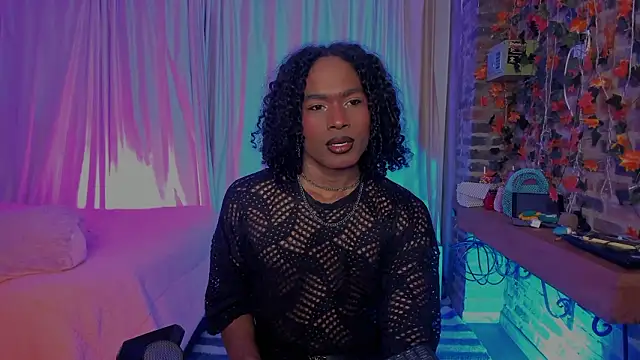 LaGoldenBitch online show from 02-11-26, 09:09