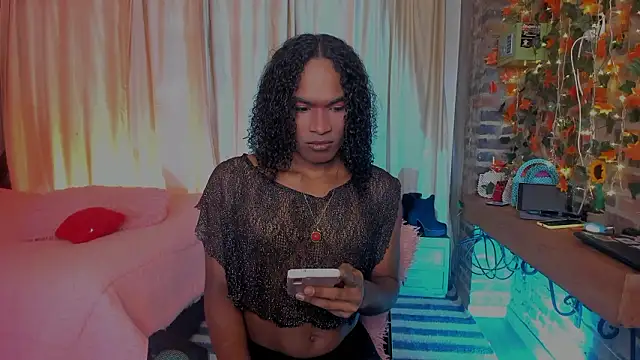 LaGoldenBitch online show from 02-04-26, 04:02