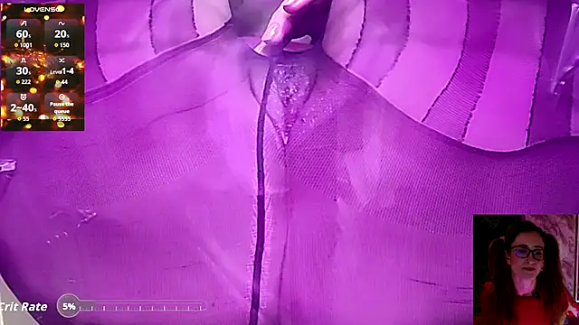 Snapshot of SassySquirtQueen chatting on 11-17-25, 02:43 SassySquirtQueen online show from 11-17-25, 02:43