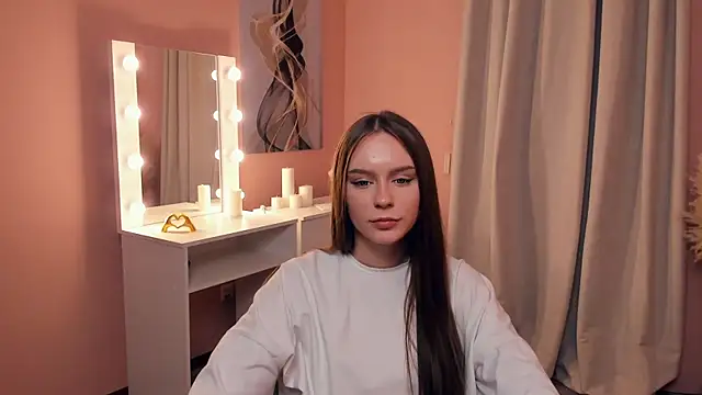 KattieCoron online show from 11-13-25, 03:38