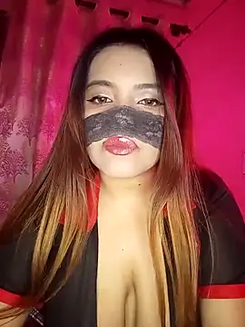 Bunnybush37 online show from 05-15-26, 03:32