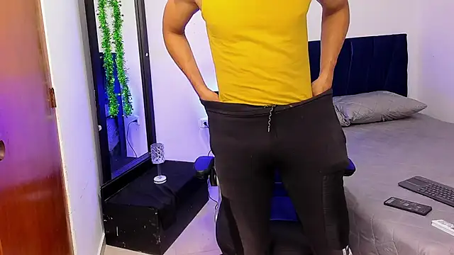 Snapshot of Nolan_joness chatting on 11-22-25, 02:05 Nolan joness online show from 11-22-25, 02:05