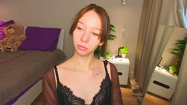 LilyPoetry  online show from 12-22-25, 07:41