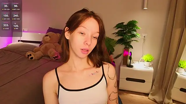 LilyPoetry  online show from 12-05-25, 12:37