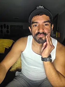 piggylatino online show from 03-26-26, 06:00